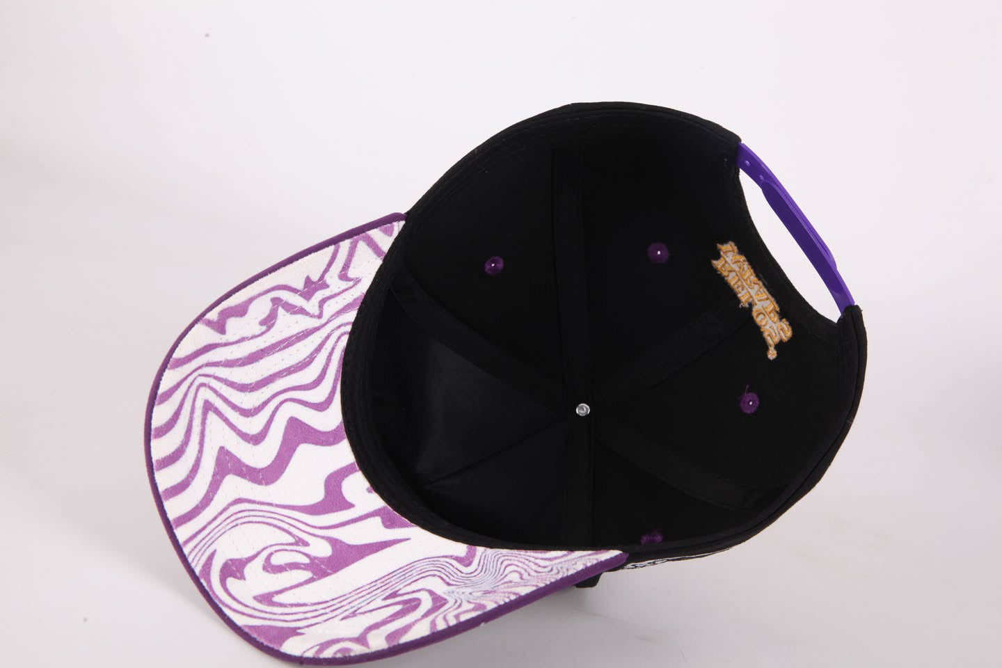 Relo’s Wraps Suade Snapback