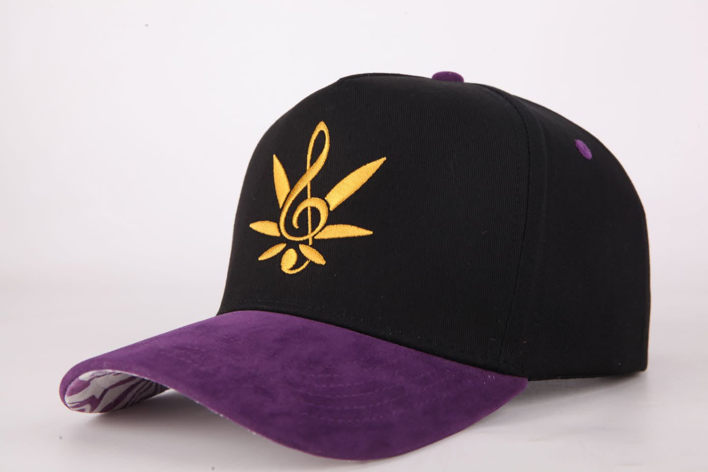 Relo’s Wraps Suade Snapback
